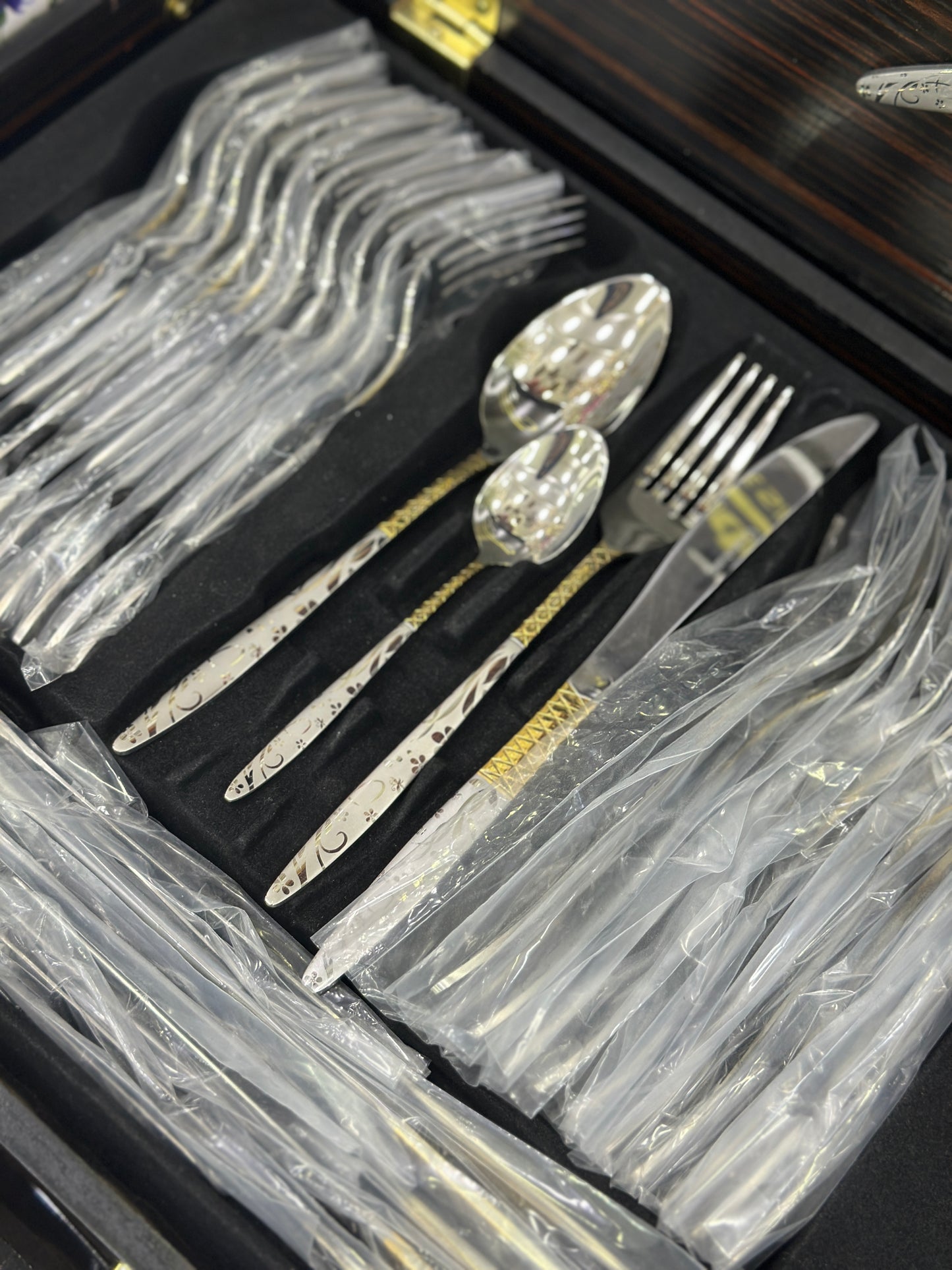 Coffret Ménagère 72 pièces en Acier Inoxydable